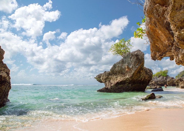 Bali beach beaches padang indonesia blue sea uluwatu rocks sand Bali beach beaches padang indonesia blue sea uluwatu rocks sand