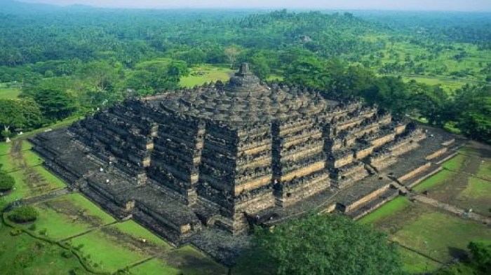 Gunung padang indonesia pyramid megalithic structures ancient history famous mysterious most world rewriting Gunung padang indonesia pyramid megalithic structures ancient history famous mysterious most world rewriting